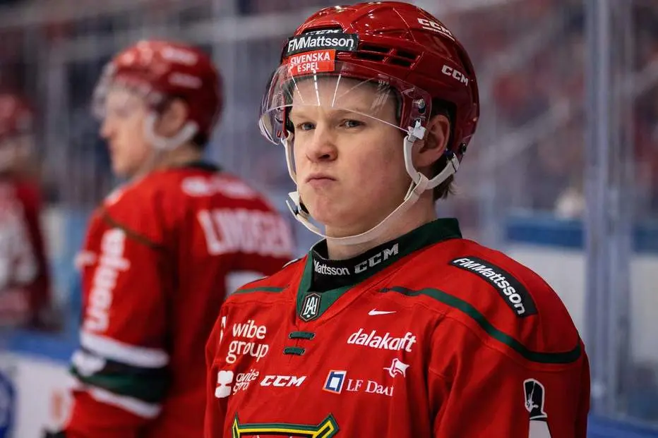 Bryter kontraktet – lämnar Mora