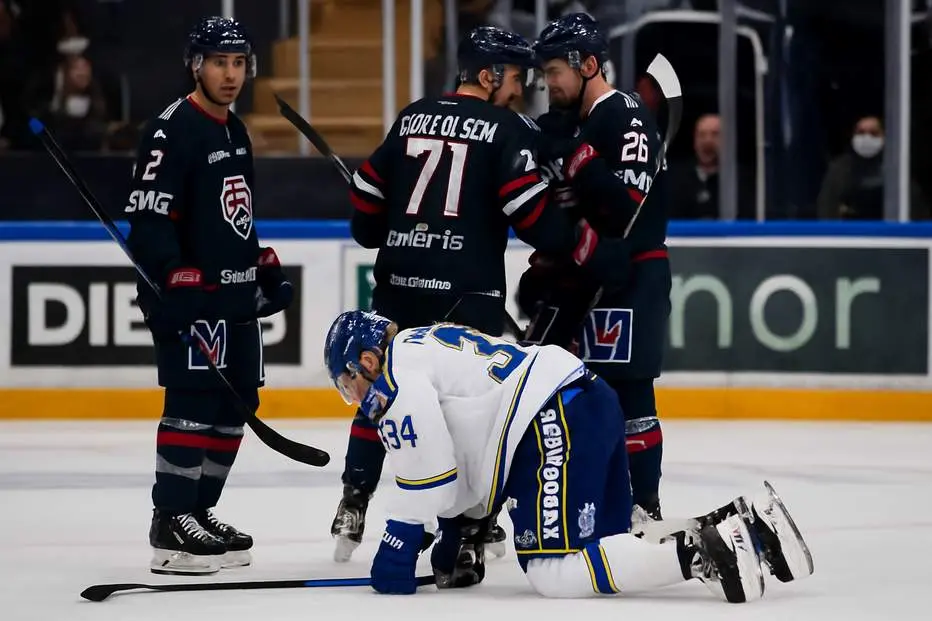 Cehlarik borta efter kontroversiellt mål – Leksand saknar sin kapten mot Djurgården