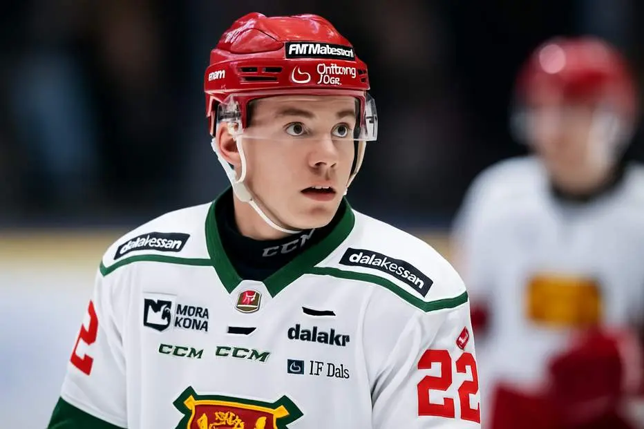 JVM-meriterade forwarden kallas tillbaka till SHL-klubben