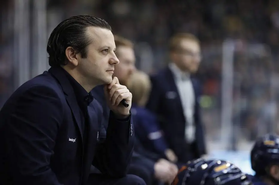 KLART: Återvänder – blir kollega till Hall