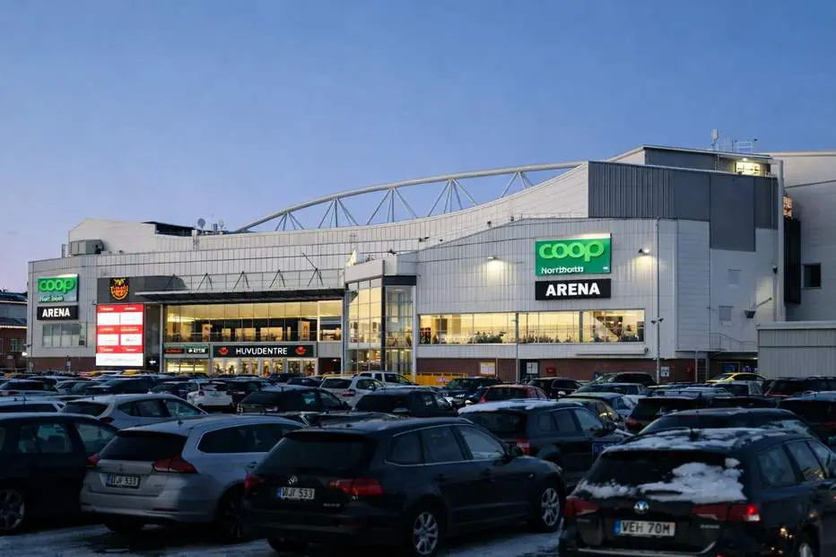 Klartecken för jätteaffären – Luleå Hockey köper arenan