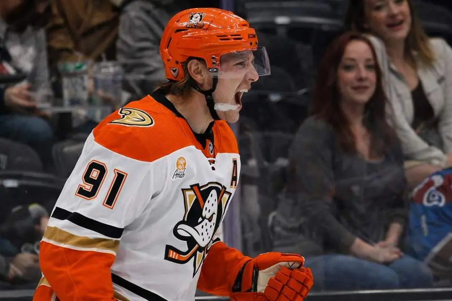 Matchar budet – Leo Carlsson stannar i Anaheim