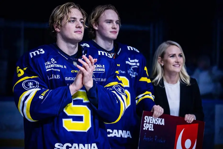 Love Härenstam prisas dubbelt efter succésäsongen