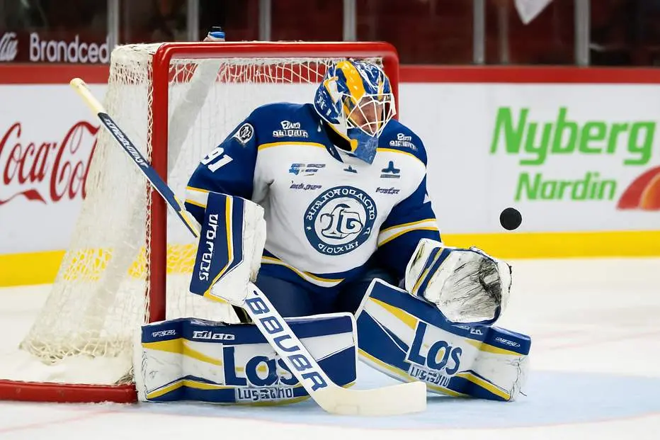 Målvaktstalangen tillbaka på is: ”Det är väldigt kul”