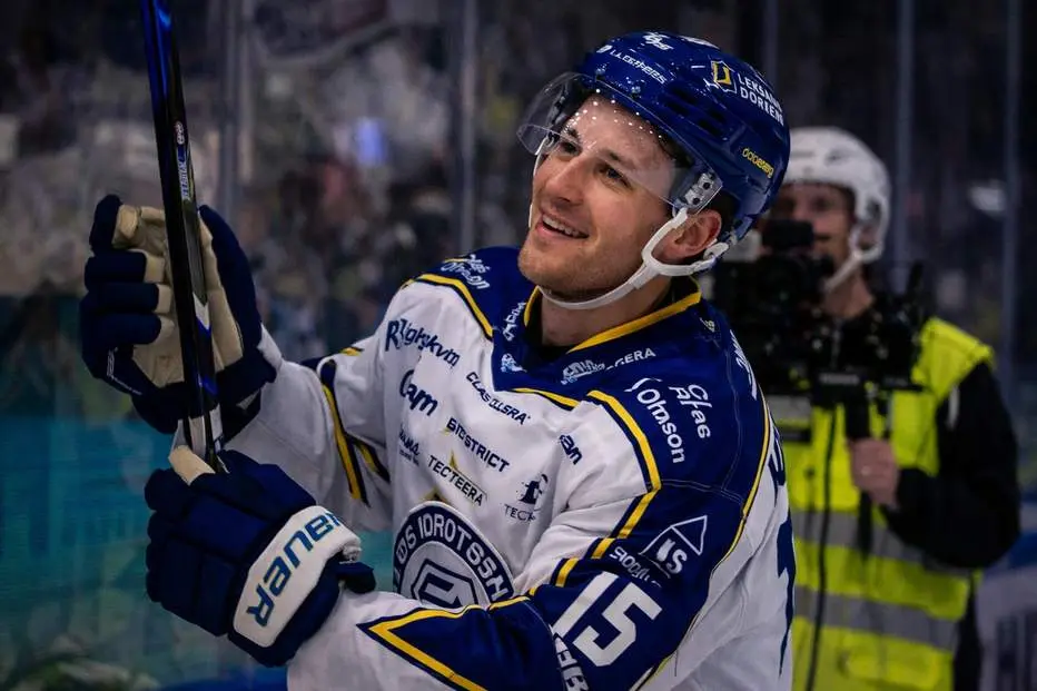 Max Veronneau stannar i SHL: ”Revanschsugen”
