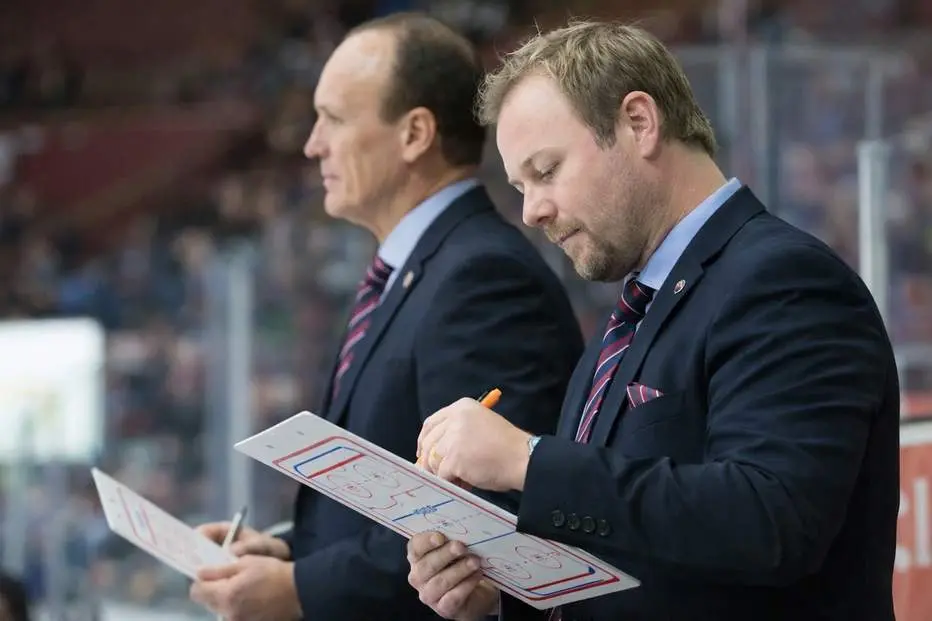 MoDos drag: Skickar ner sportchefen till båset