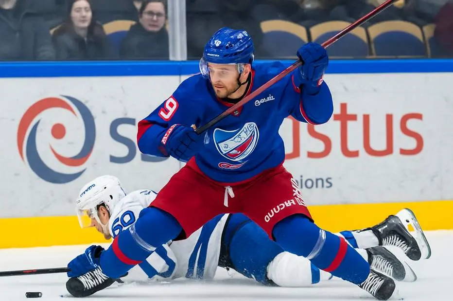 Oskarshamn lånar in Edwin Aronsson – täcker upp på backsidan