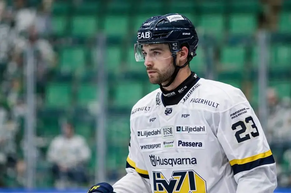 Spelaren lämnar klubben – kopplas ihop med rivalen