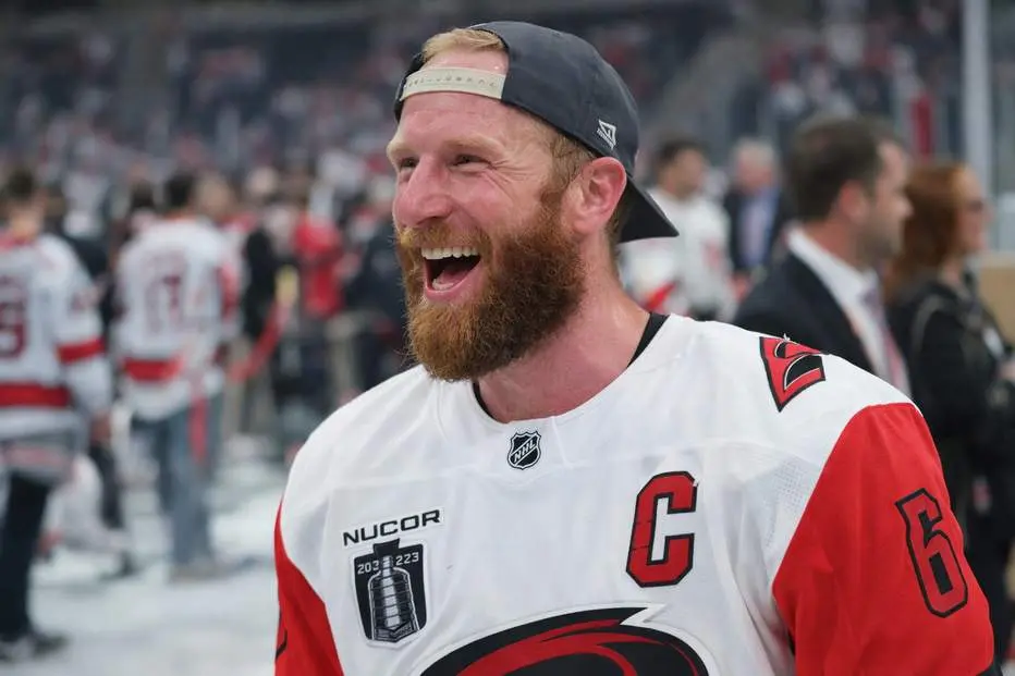 Stanley Cup-kaptenen förlänger – kan tjäna 100 miljoner