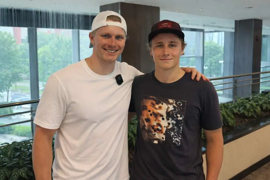 Stenberg-bröderna inför draften: "Mäktigt att se honom"