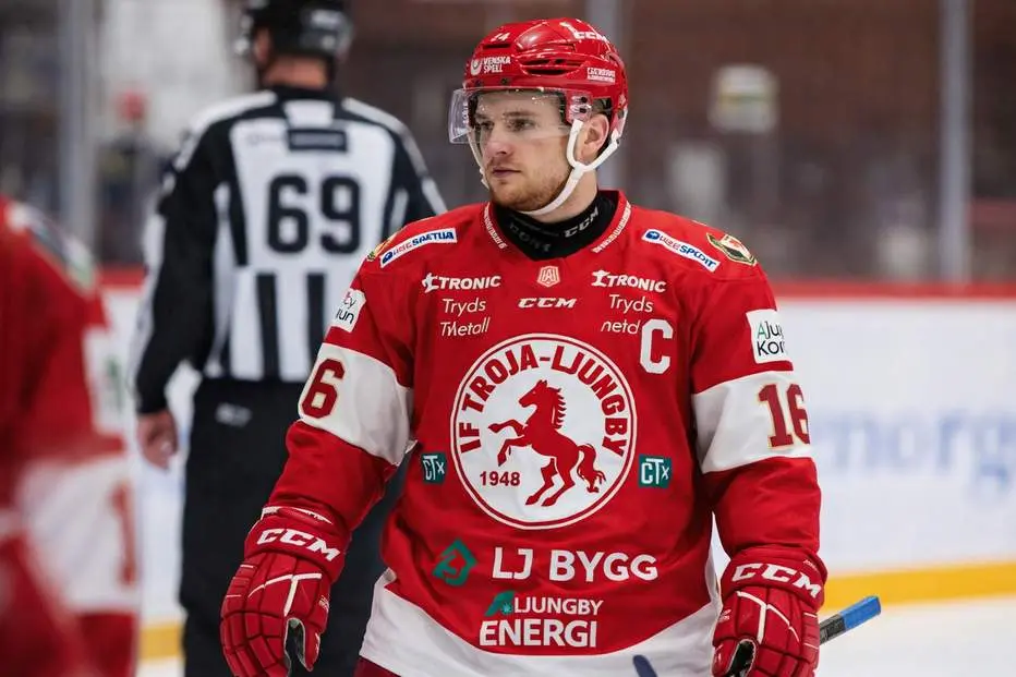 Stjärnan lämnar efter degraderingen
