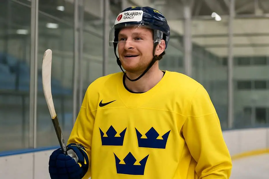 Svensken får ny chans i NHL – efter målkungens skada