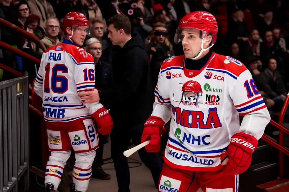 Timråbacken Lukas Pilö tvingades av efter otäck smäll