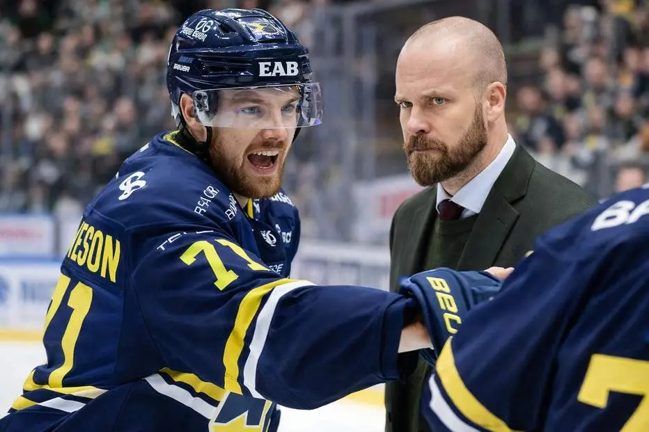 Tuffingen hyllas i HV71: ”Vet vad min uppgift är”