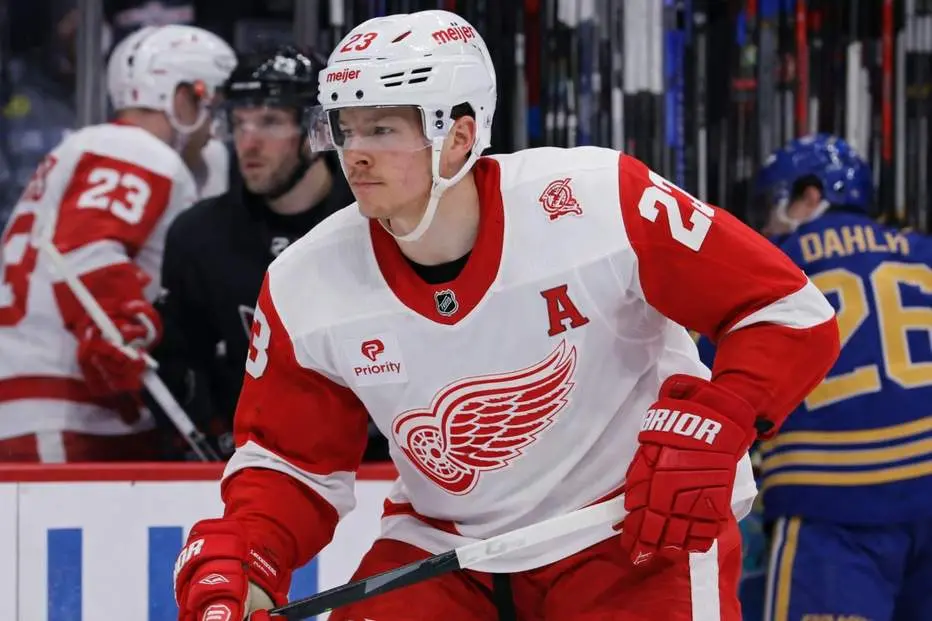 TV: Dahlin och Raymond i luven på varandra