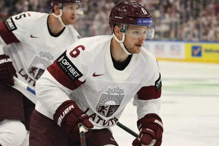 Uppgifter: Slutförhandlar med SHL-klubb