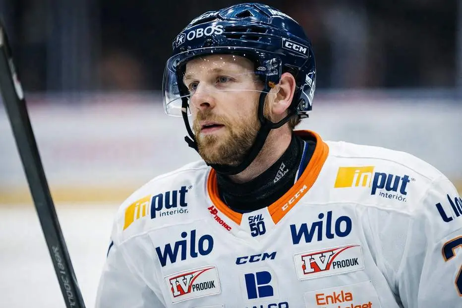 Vändningen: Toppbacken stannar i SHL
