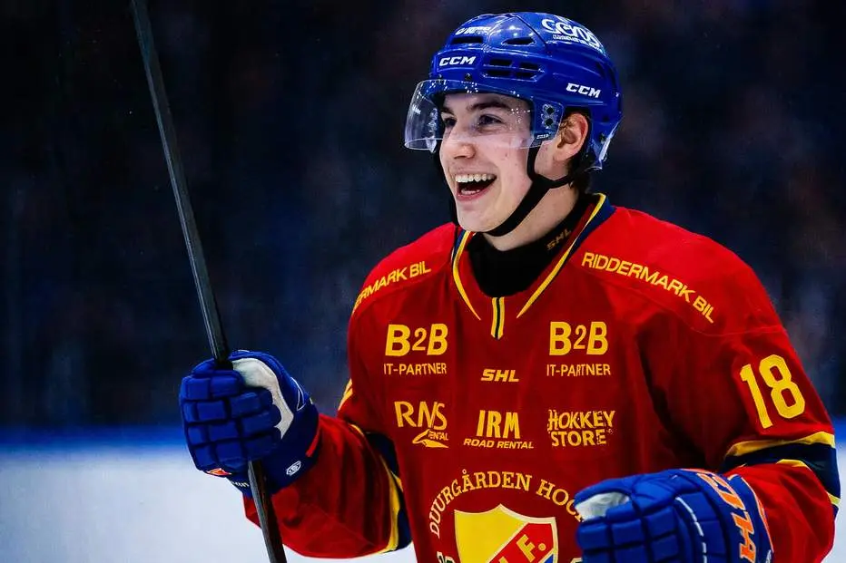 Uppgifter: Victor Eklund gör Frondell sällskap i NHL